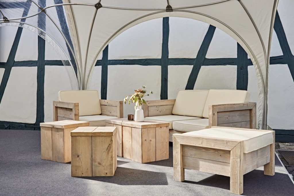 Couch- & Beistelltische